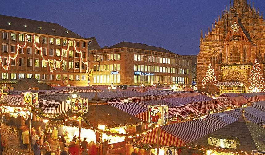 Christmas Markets with Prague & Paris 2026 — 1