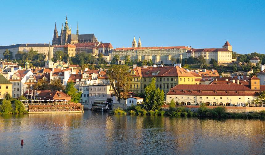 Prague Adventure and Classical Danube Cruise (Prague - Budapest) — 1