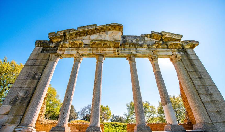 Albania's Highlights in 6 Days — 1