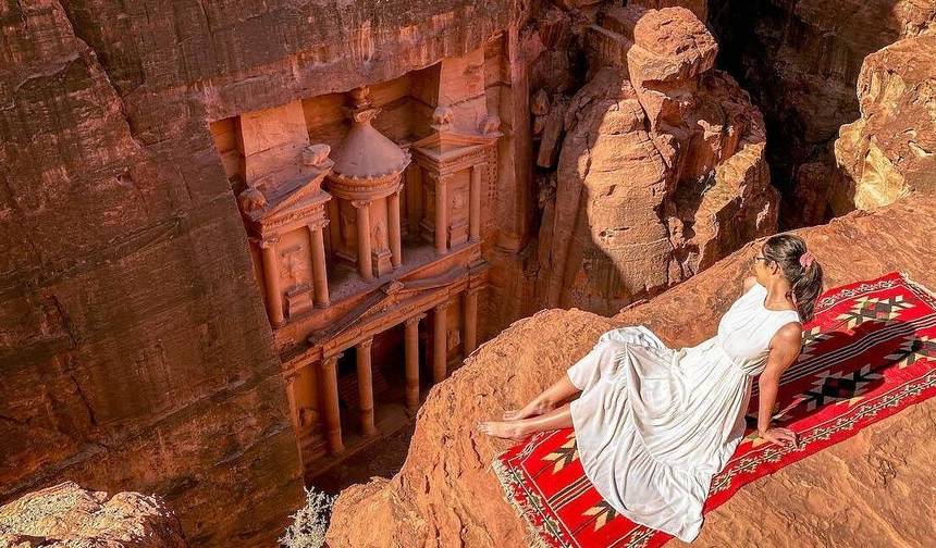 Prywatna wycieczka Amman: Petra, obóz Wadi Rum i Morze Martwe – 2 dni przygody — 1