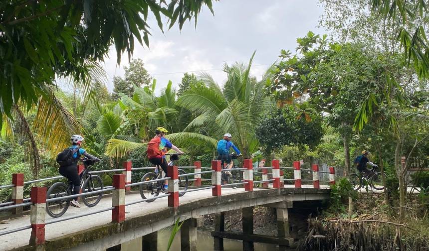 EBike tour: Mekong Delta in Vietnam 5 Days — 1