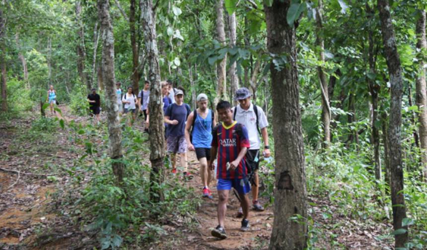 Journeys Of Trekking To Hilltribes Village Of Northern Thailand (9 Days / 8 Nights) — 1