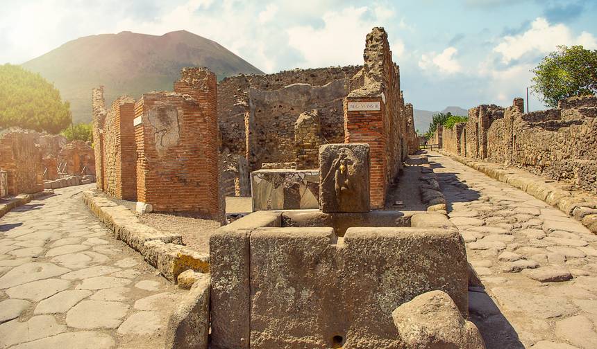 Podróż po Wybrzeżu Amalfi, Positano, Pompejach i Wezuwiuszu - 4-dniowa (Mała Grupa) — 1