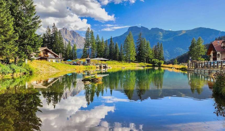 Walking in the Dolomites - Campitello — 1