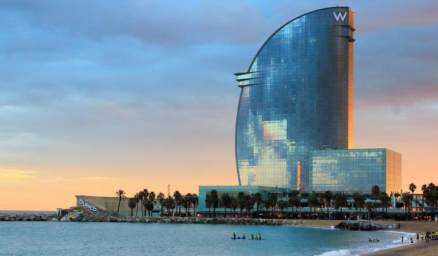 6 Dias em Barcelona: Cultura, Litoral e Charme Catalão — 1