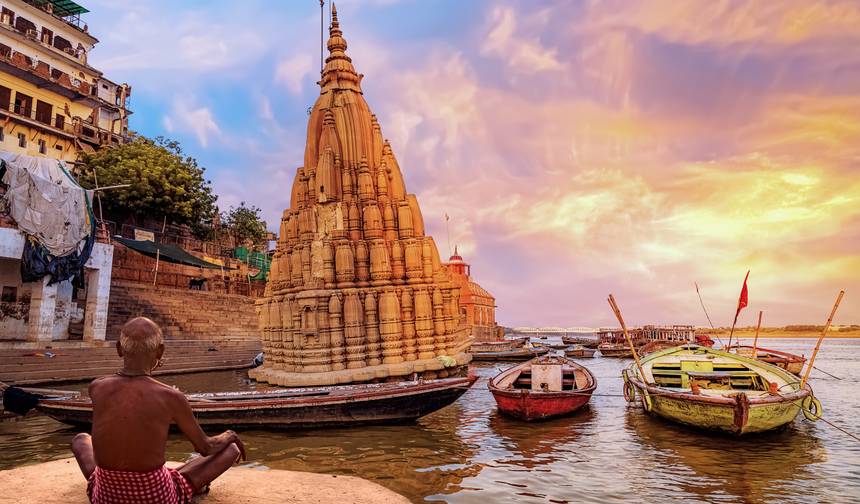 India & Nepal on a Budget: Varanasi to Kathmandu — 1