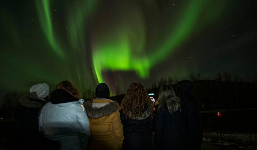 Northern Lights with Fall Colors in Alaska - USA — 1