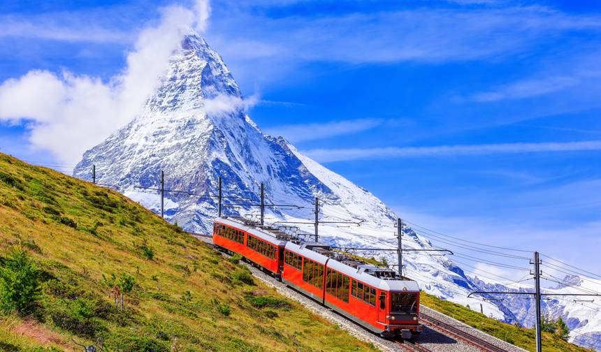 Zermatt - Alpine Paradise Under the Matterhorn — 1