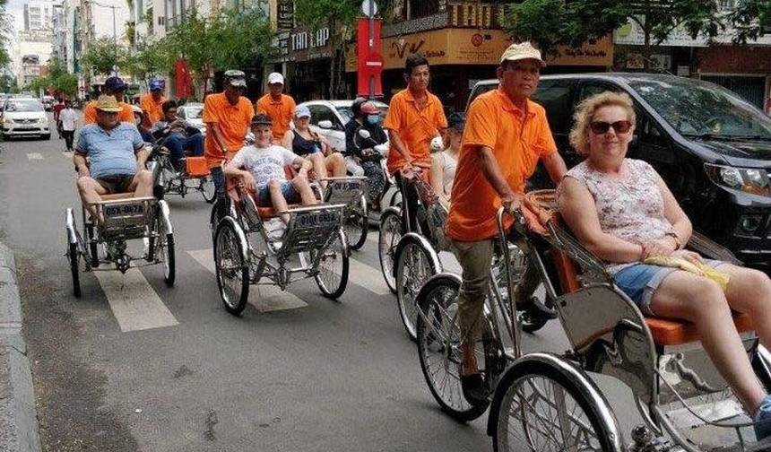 30 Days – A Journey Through Vietnam (From Hanoi to Ho Chi Minh City) — 1
