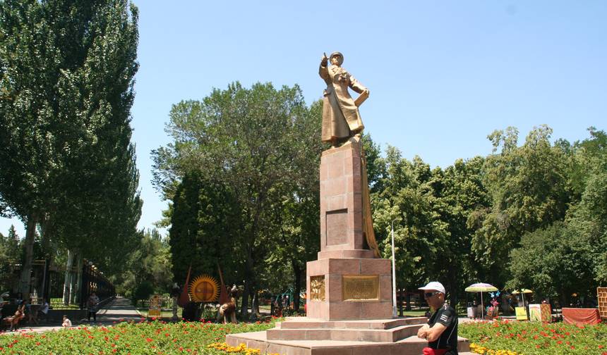 في جبال تيان شان وبامير (بيشكيك-بيشكيك) — 1