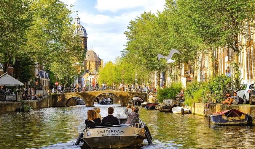 Ucieczka do Europejskich Stolic: Amsterdam, Brugia, Bruksela i Paryż – 9 Dni — 1