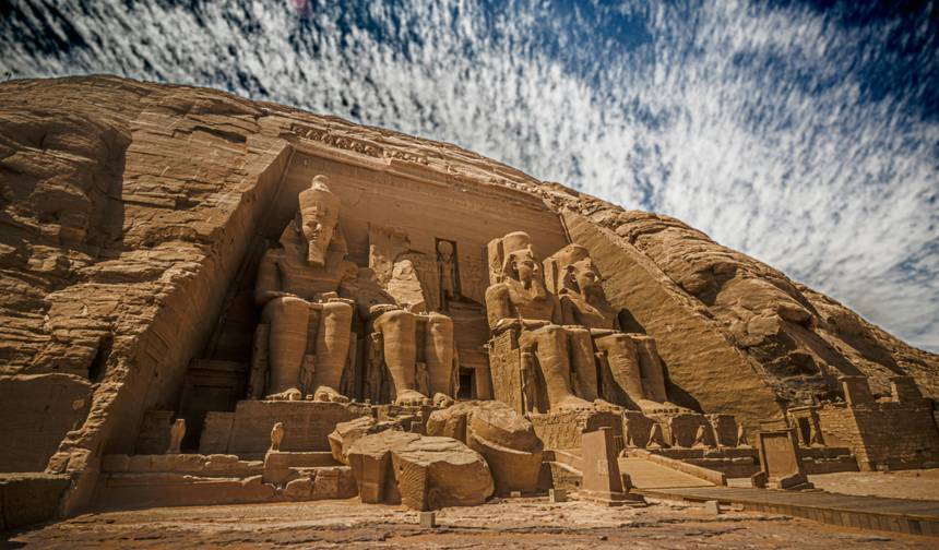 رحلة غامرة إلى مصر والأردن — 1