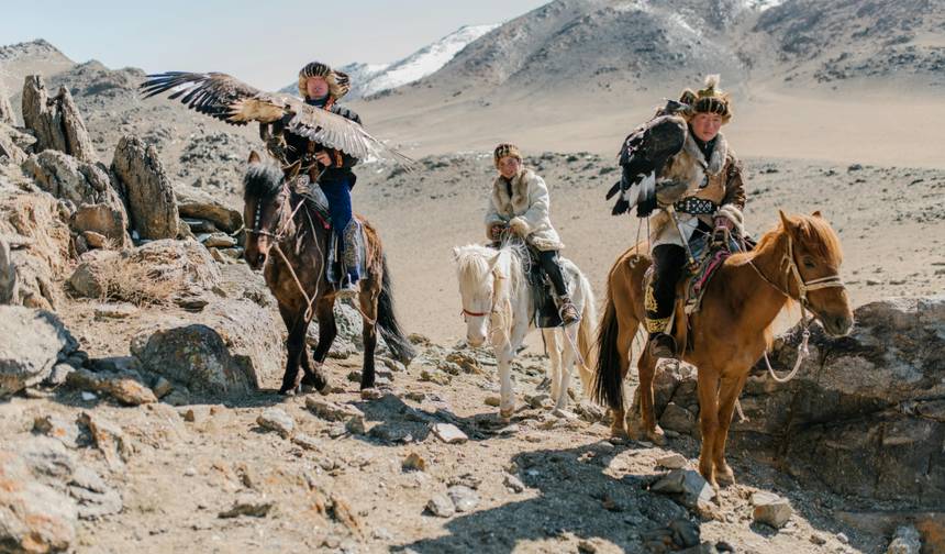 Altai Wonders: Eagles, Lakes &amp; Nomads - 6 Days Tour — 1