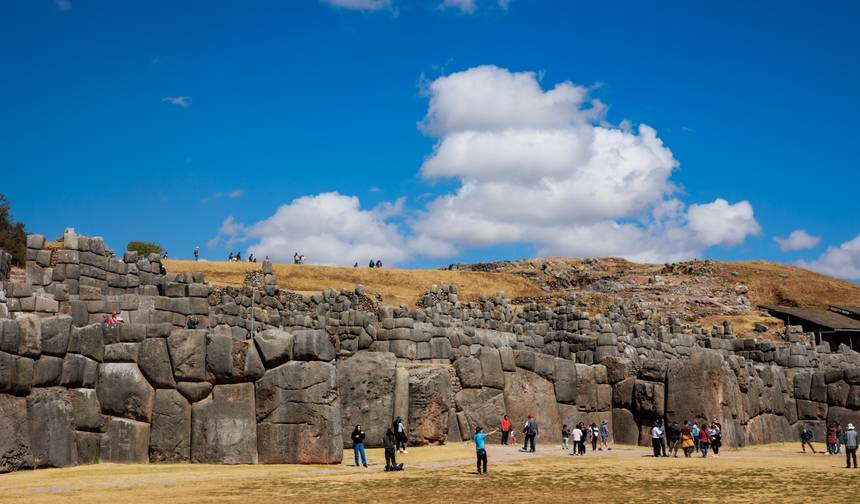 South American Explorer (With Inca Trail Trek) — 1