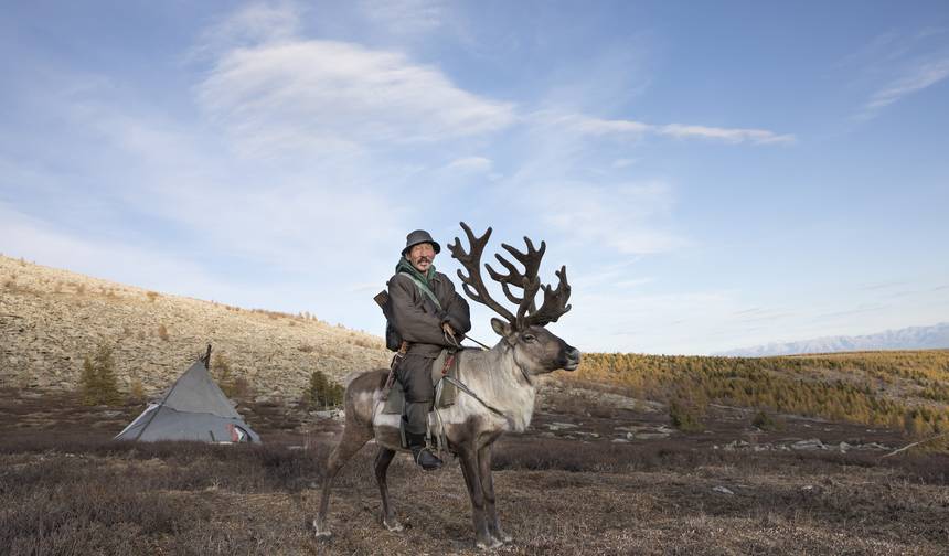 Central Wonders & Reindeer Realms Tour — 1