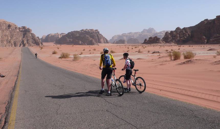 Petra e Wadi Rum de Bicicleta — 1