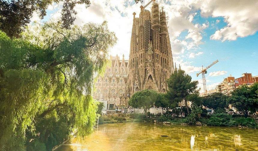 バルセロナの魅力凝縮：4日間の文化と海岸の旅 — 1