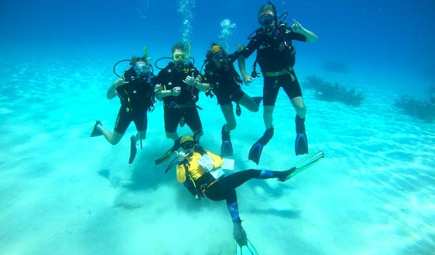 Eye On The Reef - Programa de Conservação Marinha na Grande Barreira de Corais — 1