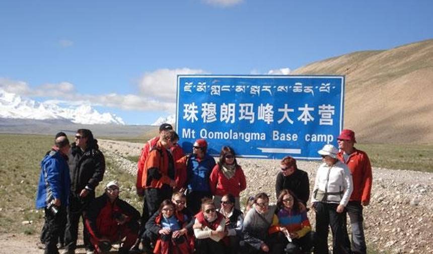 Excursão de 08 dias de Lhasa ao Acampamento Base do Everest e viagem de carro para Kathmandu via Kerung — 1
