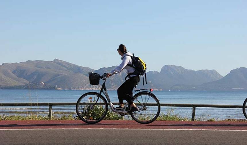 Passeio de Bicicleta Autoguiado de Costa a Costa em Maiorca — 1