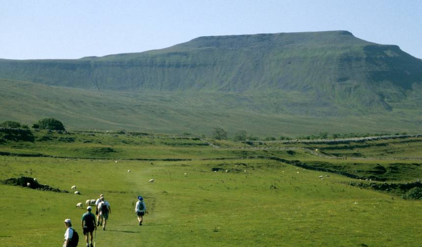 Excursão de Caminhada e Trilhas no Distrito dos Lagos e Yorkshire Dales. — 1