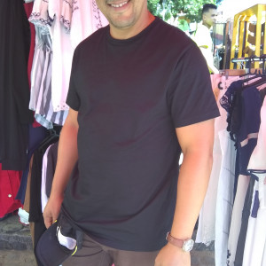 Iván León; Hurtado